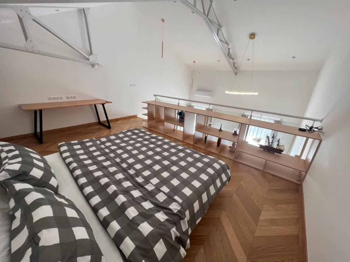 Suite Deluxe Au Carre Cathedrale En Hypercentre Saint Denis Ngoại thất bức ảnh