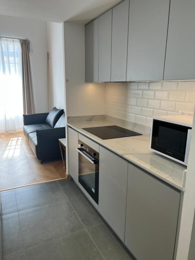 Suite Deluxe Au Carre Cathedrale En Hypercentre Saint Denis Ngoại thất bức ảnh