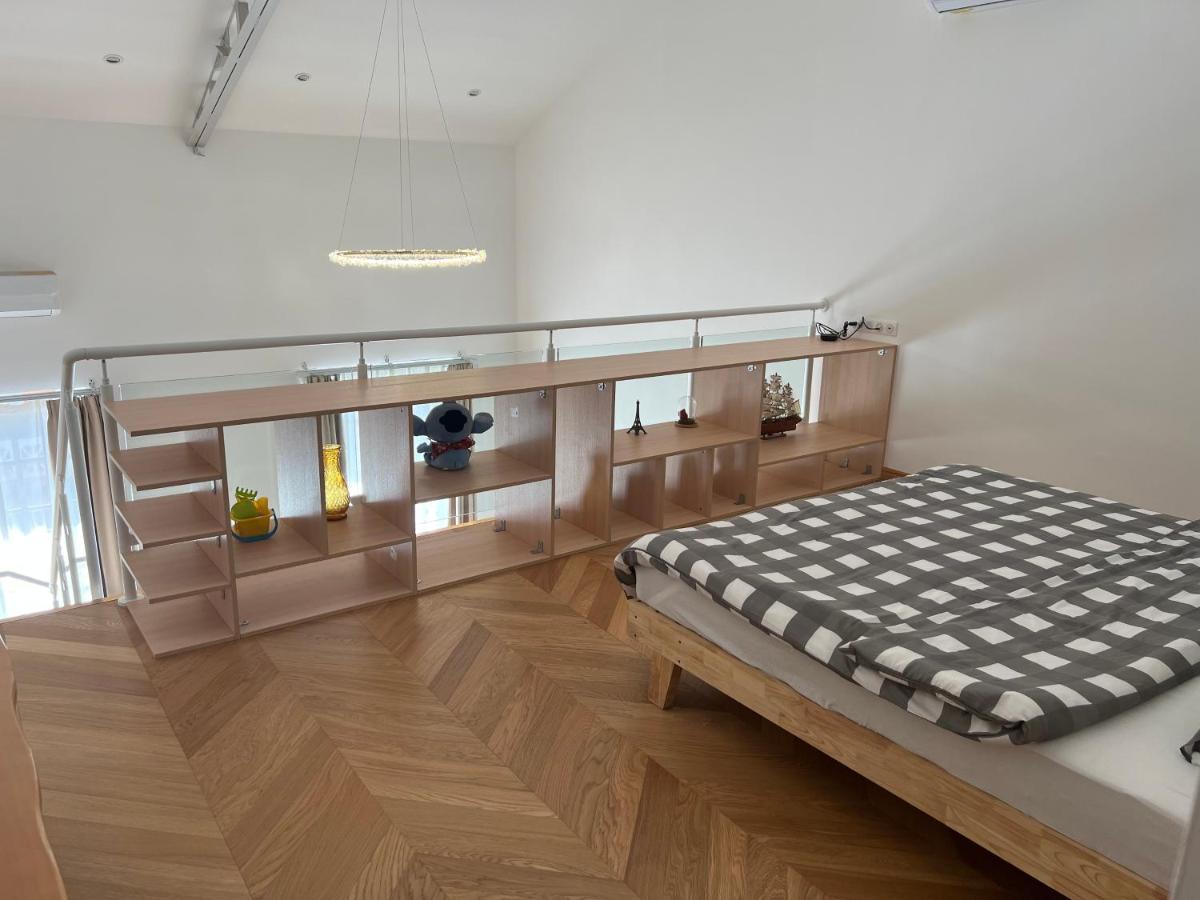Suite Deluxe Au Carre Cathedrale En Hypercentre Saint Denis Ngoại thất bức ảnh